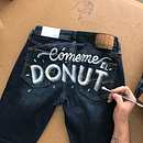 Colaboración American Eagle. Calligraph, Design, Fashion Design, Fashion Photograph, Lettering, Marketing, Painting, T, and pograph project by Chisko Romo - 06.19.2019