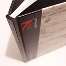 Diseño y maquetación del libro: 75 aniversari del CAATEEB. Editorial Design, Graphic Design, T, and pograph project by Xavier Carrascosa Rivera - 06.28.2017