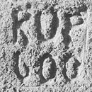 Typodiene: tipografía de lo cotidiano. Mobile Photograph project by Madeline Eva - 07.19.2019