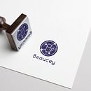 Beaucey: Cosmética Celular - Logo + Manual. Un progetto di Graphic design di Pilar García - 05.11.2019