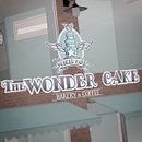 The Wonder Cake. DECORACIÓN DEL LOCAL. Projekt z dziedziny Br, ing i ident, fikacja wizualna, Projektowanie wnętrz, Projektowanie i w, rób mebli i Projektowanie graficzne użytkownika Jonas Jorna · MAD JONAX - 26.11.2017