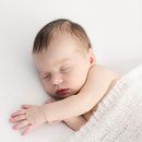 Mi Proyecto del curso: Introducción a la fotografía newborn. Un proyecto de Fotografía, Fotografía de estudio, Fotografía de retrato y Fotografía digital de Carla Castellanos Barra - 02.12.2019