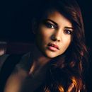 Raluca en la oscuridad. Projekt z dziedziny Fotografia, Fotografia stud, jna,  Fotografia mod, Fotografia portretowa, Fotografia c, frowa i Światło w fotografii użytkownika Antonio J. Cerezuela - 18.02.2015