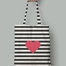 Cloth Bags by laffi_design. Graphic Design project by lafifi _ design - 01.18.2020