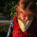 bandanas impermeables . Un proyecto de Diseño de moda, Artesanía, Costura, Creatividad con niños y Diseño industrial de Paulina Villarroel - 05.04.2020