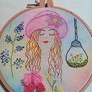 Moça com chapéu . Embroider, and Watercolor Painting project by pedrinaffarias - 04.17.2020