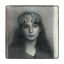 My project in Realistic Portrait with Graphite Pencil course. Un proyecto de Dibujo artístico, Bellas Artes, Dibujo a lápiz, Dibujo de Retrato y Dibujo realista de Miriam Baranov - 01.05.2020