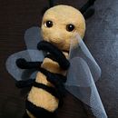 Abeja: needle felting. . Arts, Crafts, Creativit, To, and Design project by María G. Lira Montalvo - 05.04.2020