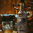 Sugar Ray Whiskey . Membuat sketsa, Pencitraan Merek, Identitas, Seni Konsep, Desain Digital, Ilustrasi Digital, Dan Retouching Foto proyek oleh Gerardo MartinezGallardo - 05.22.2020