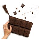 bolso chocolate . Un projet de St , et lisme de io morales sánchez - 28.05.2020
