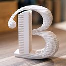 3D letter design. 3D, Design, 3D Design, T, pograph, and Design project by Anna Serrat - 02.16.2020