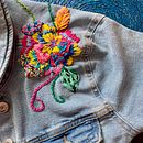 Flores y muchos colores.... Un projet de Broderie de Mónica Sánchez - 18.08.2020