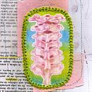 Mi Proyecto del curso: Técnicas de bordado experimental sobre papel. Un progetto di Ricamo, Collage, Disegno e Disegno anatomico di Yoce Marcial - 13.07.2020