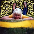 Algunos domingos llueven flores.  Ein Projekt aus dem Bereich Stickerei, Fotografie und Analogfotografie von Miriam Villoslada Puigcerber - 14.07.2020