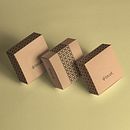 Brot. Diseño de la identidad corporativa y aplicaciones de un restaurante vegano, ecológico y con opcion a take away.. Br, ing e Identidade, 3D Design, Design de logotipo, Design gráfico, Web Design, Packaging, e Naming projeto de Isabel Lledó Amat - 01.03.2019