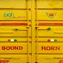 Sound Horn Please . Producție muzicală de desviana - 07.05.2020