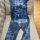 Mi Proyecto del curso: Introducción al teñido shibori. Un progetto di Fashion design di Argelia Arguedas - 22.07.2020