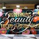 Murais pintados para a Beautycon em NYC. Un proyecto de Caligrafía, H, lettering, Ilustración tradicional, Ilustración con tinta, Lettering y Pintura de Cyla Costa - 28.07.2020