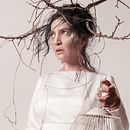 Mi Proyecto del curso: Fotografía de moda y retoque digital. Un proyecto de Fotografía, Fotografía artística, Fotografía de estudio, Fotografía de moda, Fotografía de retrato, Iluminación fotográfica y Retoque fotográfico de Ivett Aranda - 13.08.2020