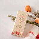 Packaging para Naturavia, cosmética ecológica. Un proyecto de Diseño, Diseño editorial y Packaging de Uxía Arias García - 19.11.2020