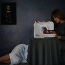 Mi Proyecto del curso: Autorretrato fotográfico conceptual. Un proyecto de Composición fotográfica, Fotografía de retrato, Fotomontaje y Post-producción fotográfica		 de Elizabeth Salas - 21.11.2020