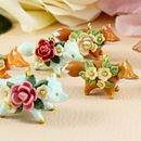 Tiny Floral Fox Necklaces in Polymer Clay. Un proyecto de Bellas Artes, Diseño de jo, as y Escultura de Marisa Clemente - 02.12.2020