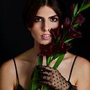 The Elegance of Upcycling - Editorial for intElegance Magazine. Un proyecto de Fotografía de moda de Gemma de los Santos - 30.11.2020
