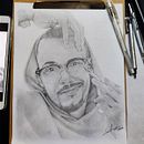 Mi Proyecto del curso: Retrato realista con lápiz de grafito. Un progetto di Belle arti, Disegno, Disegno a matita, Disegno artistico, Disegno di ritratti, Illustrazione tradizionale, Bozzetti, Disegno realistico e Disegno anatomico di Luis Garcia - 06.02.2022