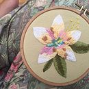 My project in Fashion Design: Painting and Embroidering Garments course. Een project van Borduurwerk van Gamze Sanli - 30.08.2020