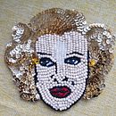 My project in Beaded Embroidery Portraits course. Een project van Borduurwerk van Vee Bee - 28.01.2021