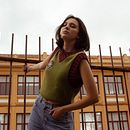 BECAUSE OF YOUTH. Un progetto di E-commerce, Fotografia di moda e Fotografia pubblicitaria di Adrián Jul Cruz - 01.02.2021