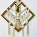 Meu projeto do curso: Introdução à tapeçaria em macramê. Un projet de Création d'accessoires, Artisanat, Art textile , et Macramé de Fabiana Bührer - 03.03.2021