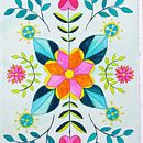 My project in Introduction to Floral Illustration with Acrylic course. Een project van Traditionele illustratie,  Beeldende kunst, Schilderij,  Tekening,  Acr, lschilderij y  Botanische illustratie van nicolabeverage - 30.01.2024