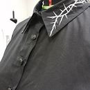 An embroidered shirt (designed and sewn by me). Un proyecto de Bordado, Diseño de moda y Costura de Elen - 09.02.2021