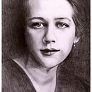 My project in Realistic Portrait with Graphite Pencil course. Un projet de Dessin au cra, on, Dessin de portrait, Dessin réaliste, Illustration traditionnelle, Beaux Arts, Esquisse , Dessin, Dessin artistique , et Dessin anatomique de Lenka Benešová - 09.04.2021