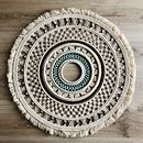 Tapiz circular macramé. Un proyecto de Creatividad, Decoración de interiores, DIY, Macramé y Tejido de Fe Barroso - 13.04.2021