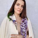 Floral necklace. Accessor, Design, Decoration, and Design project by Elena Claudia Vasile - 04.19.2021