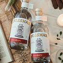Fossman Botanical Gin. Br, ing, Identit, Calligraph, Traditional illustration, Botanical Illustration, Lettering, and Packaging project by Manuele Mancini estudio - 04.21.2021