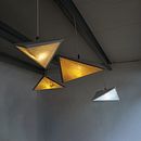 Elaboración artesanal de papel, aplicado al difusor de una lámpara de suspensión. Un progetto di Artigianato, Belle arti, DIY e Rilegatura di Javier Layos - 08.05.2021