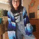 Meu projeto do curso:  Top-down: roupas de crochê sem costura. Un proyecto de Diseño de moda, Tejido, DIY y Crochet de Larissa Ramos - 16.05.2021