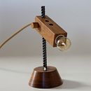 Luminária 1860. Un proyecto de Diseño, Diseño de producto, Diseño, creación de muebles					, Carpintería, Diseño industrial y Diseño de iluminación de Danillo Faria - 29.04.2016