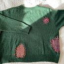 Mi Proyecto del curso: Visible mending: arregla con color tus prendas de punto. Fashion Design, Embroider, Sewing, Fiber Arts, Upc, and cling project by Soledad Quiroz - 05.21.2021