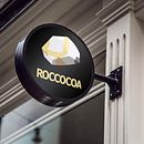 Mi Proyecto del curso: ROCOCOA. Een project van  Ontwerp,  Br, ing en identiteit, Grafisch ontwerp y Logo-ontwerp van Rolando Nicolás Cuadrado Tomasella - 29.05.2021