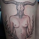 Mujer Toro. Un projet de Conception de tatouage, Illustration traditionnelle, Design  , et Dessin de John Luna - 25.06.2021
