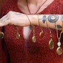 Sussuarana Biojoias - peças em resina. Un progetto di Design di accessori, Artigianato, Design di gioielli e DIY di jqstdiniz - 15.06.2021
