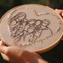 Foto Bordada - 5 pessoas. Un proyecto de Ilustración tradicional y Bordado de Kelly Lima - 26.05.2021
