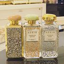 A collaboration with Estée Lauder, AERIN at Harrods, Harvey Nichols and Selfridges. Un proyecto de Ilustración tradicional y Bellas Artes de Maaida Noor - 18.07.2021