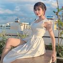A very pretty fashion dress suitable for summer. Un projet de St, lisme , et Photographie de mode de Bryan Saxon - 10.06.2018