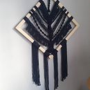 Meu projeto do curso: Introdução à tapeçaria em macramê. Arts, Crafts, Fiber Arts, Macramé, and Decoration project by Marina Garofalo - 07.24.2021