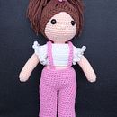 Mi Proyecto del curso: Amigurumi: diseño de ropa, pelo y complementos. Un proyecto de Artesanía, Diseño de juguetes, Tejido y Crochet de mirysan0509 - 26.07.2021